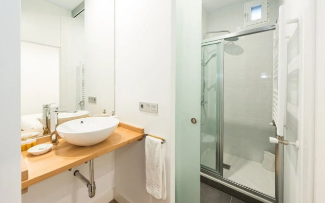 La Casa del MesÃ³n de Paredes