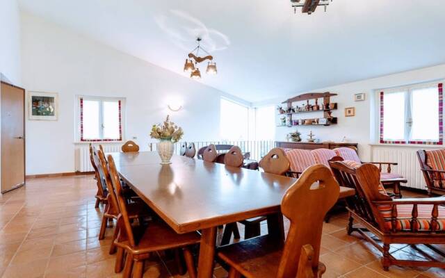 Villa Vallocchia - sleeps 18. Exclusive pool/grounds. Spoleto 10 mins. Rome 1 hr