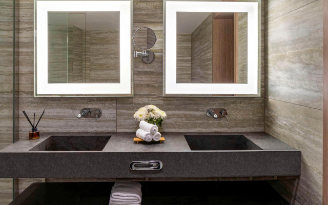 Novotel Jeddah Tahlia Street 