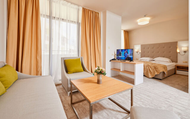 Hotel Laguna Park & Aqua Club