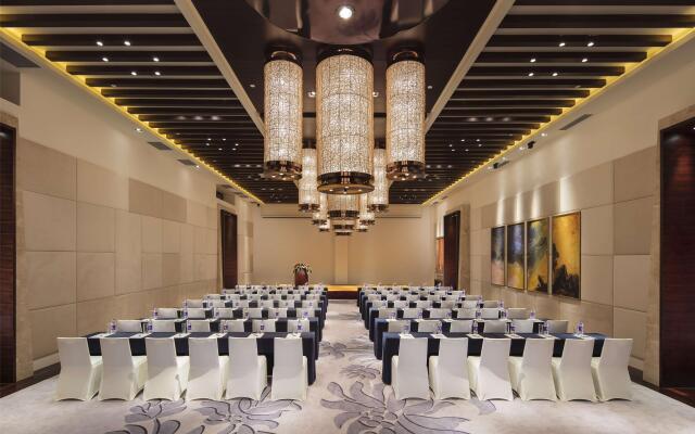 Hilton Linzhi Resort