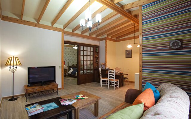 Yangyang Santa Hill Pension