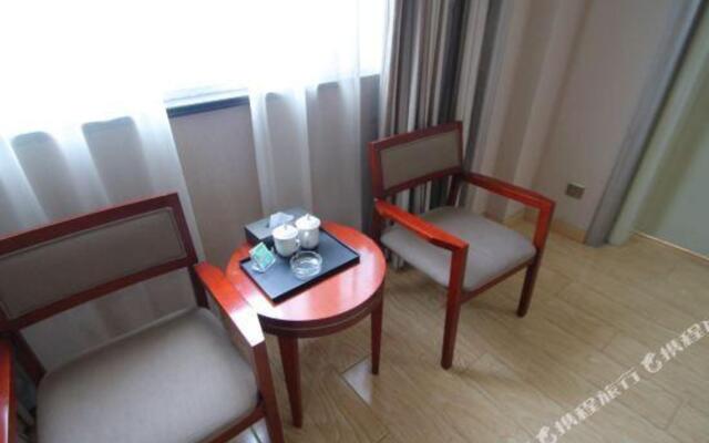 Shanghai Lian Tai Holiday Hotel