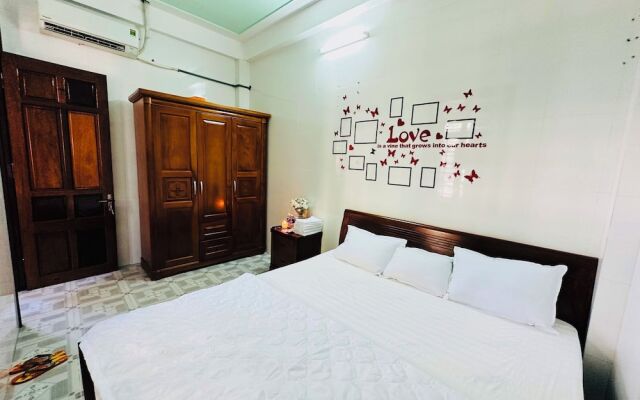 The Dorm Tam Toà