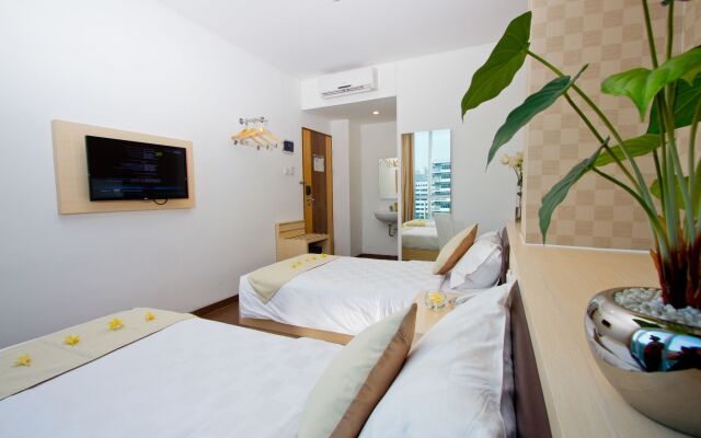 Hotel 88 Grogol by WH