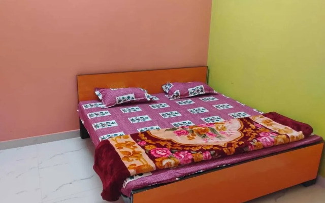 Geeta Teerth Guest House