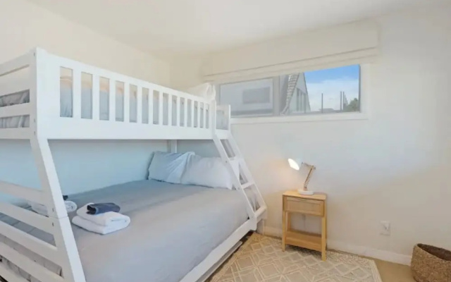 Lyall Bay Parade Apartment