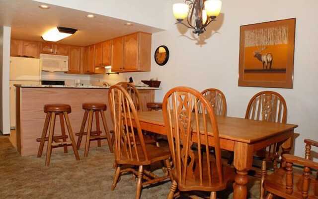 Rockies Condominiums by Mountain Resorts