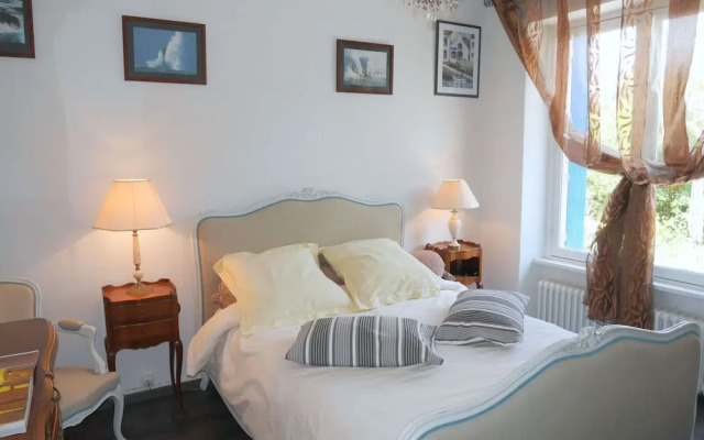 Holiday Home in Lampaul-plouarzel Nearby sea