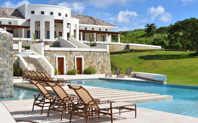 Las Verandas Hotel & Villas