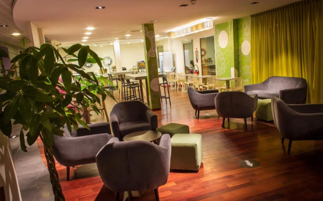 Ibis Styles Bethune Bruay Hotel