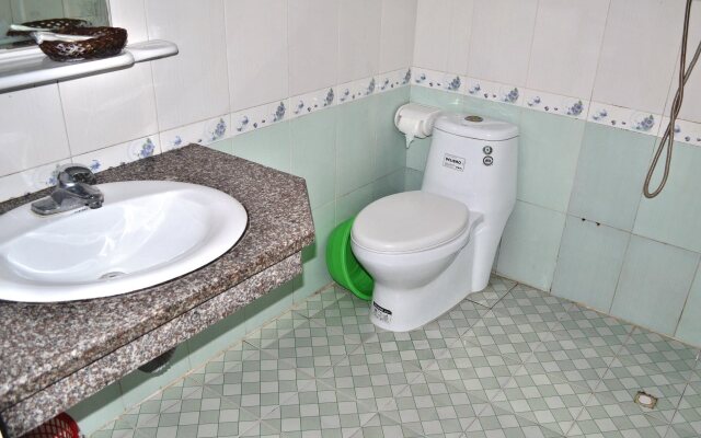 Hoang Long Hotel