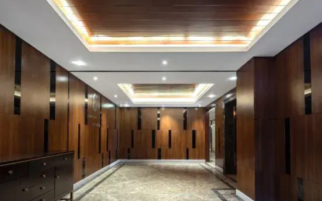 Chengjie Business Hotel (Wanning City Center High-speed Railway Station)