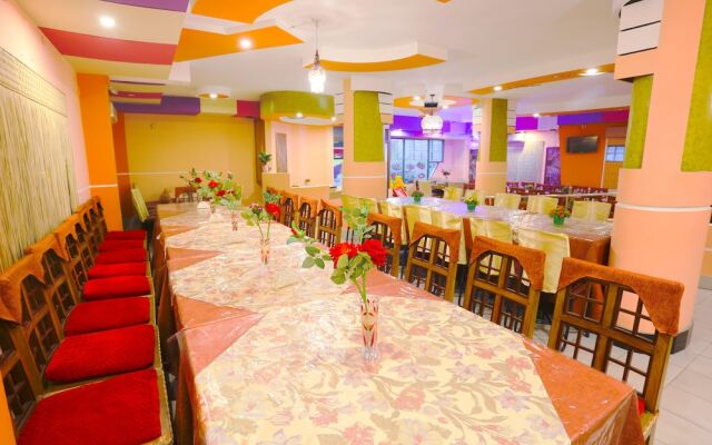Farmis Garden Hotel & Restaurant