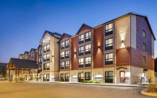 Microtel Inn & Suites by Wyndham Mont Tremblant