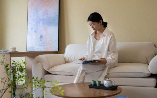 Windy Lake View Resort Hotel