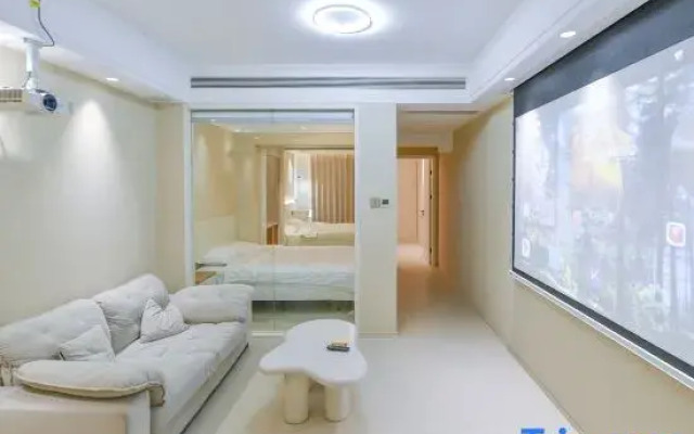 Seven twenty-three Service Apartment