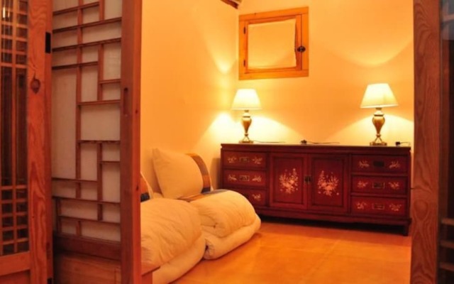 Hueahn Hanok Guesthouse