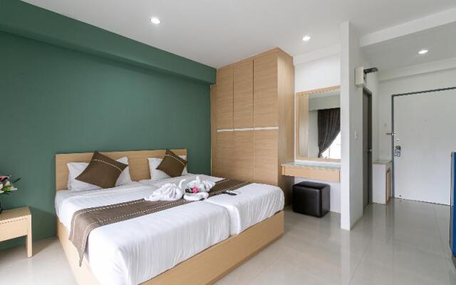 Ruan Plaisoi Apartment by ZUZU