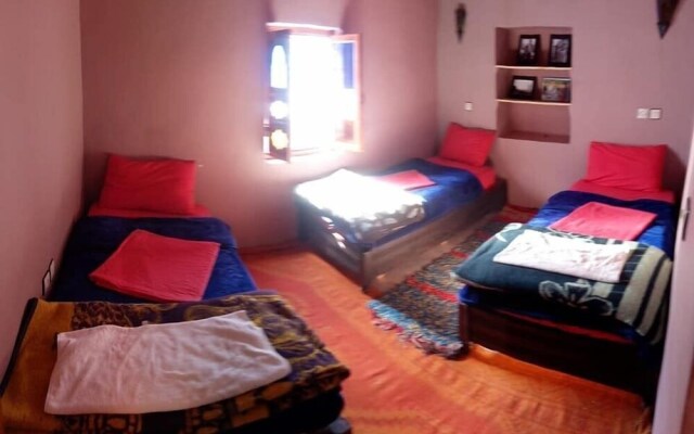 Auberge Tafraout Armed