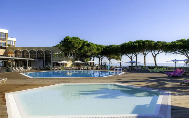 Le Village des Isles