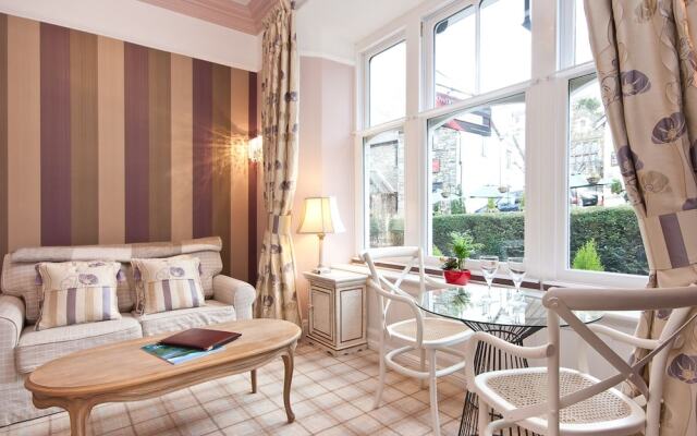 Bowness Bay Suites - Adults only