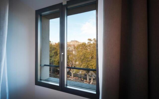 R32 Boutique Apartments