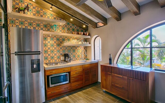 Casa Cielo 3 BR by Casago