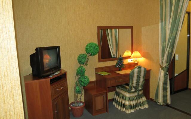 Отель Эсмеральд