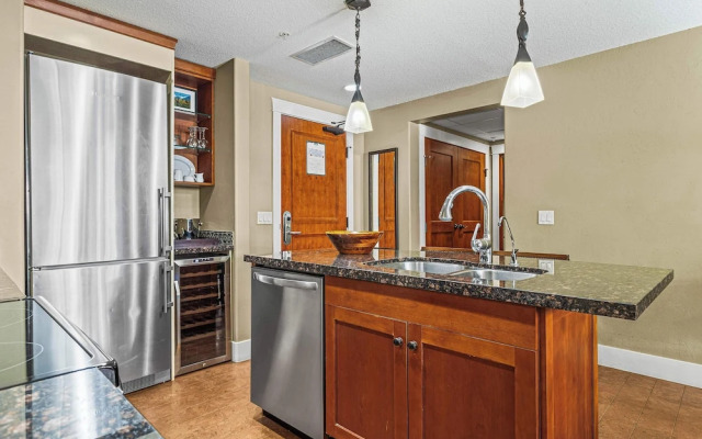 2 Bedroom Condo .Pool .Hot Tub .Gym .Spa