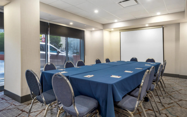 Best Western Plus Suites Downtown