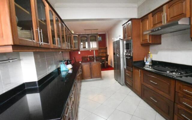 Spacious 3 Bedroom Fully Furnished Apartment