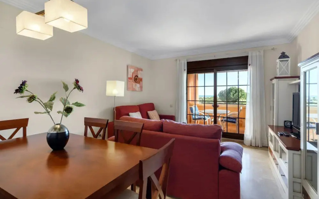 Cozy Seaside Retreat at Los Albatros