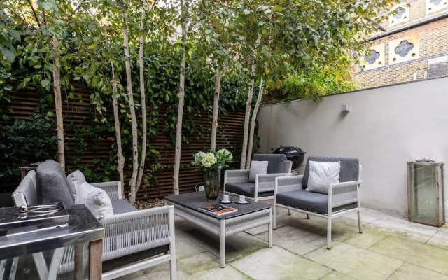 Aubrey Walk by Onefinestay