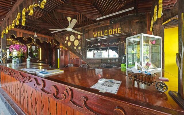 Super OYO Capital O 90659 Raintown Timbers Hotel