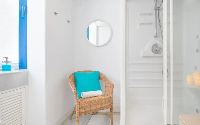 Marbella Pool House Ph39 On Sea Shore