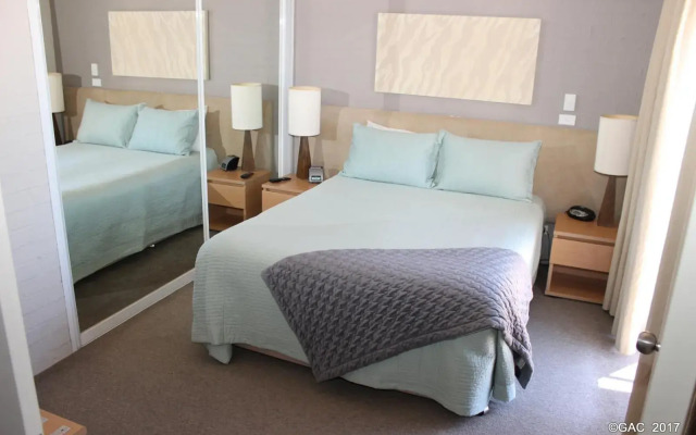 Mollymook Cove Apartments