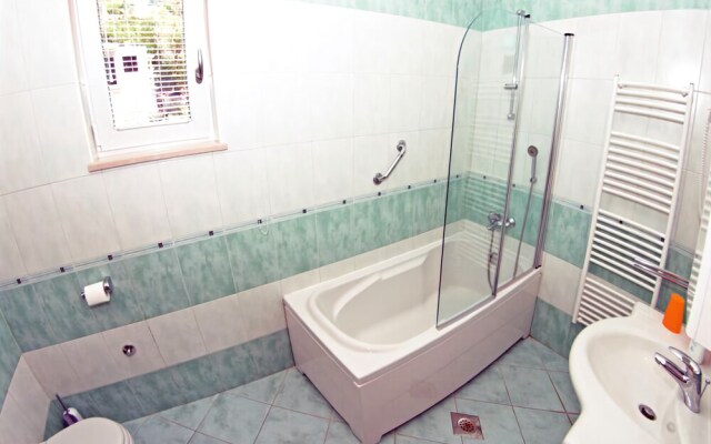Villa Molina
