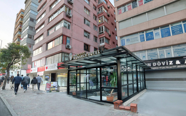 White Monarch Hotel