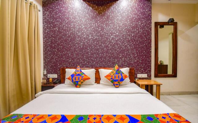 FabHotel Prime Grand Palace