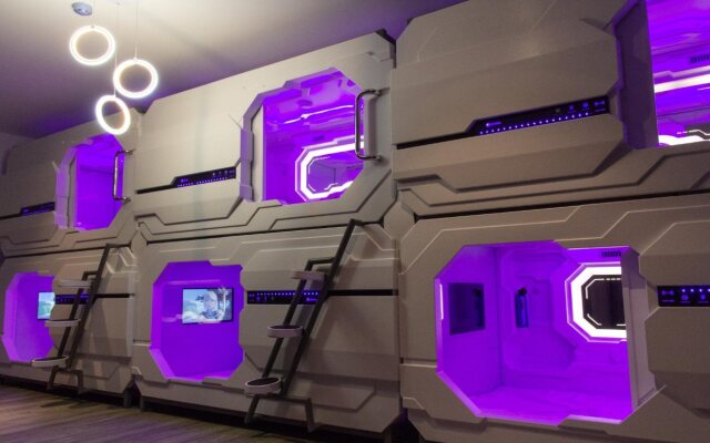iO Hotel