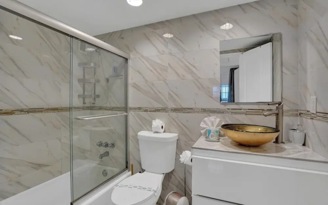 The Tides Penthouse L