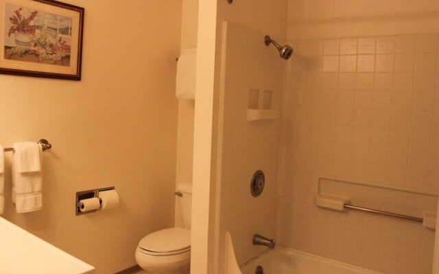 Lopez Islander Resort