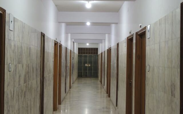 Vinayak Hotel