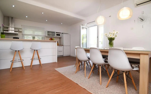 Holiday Home Eden