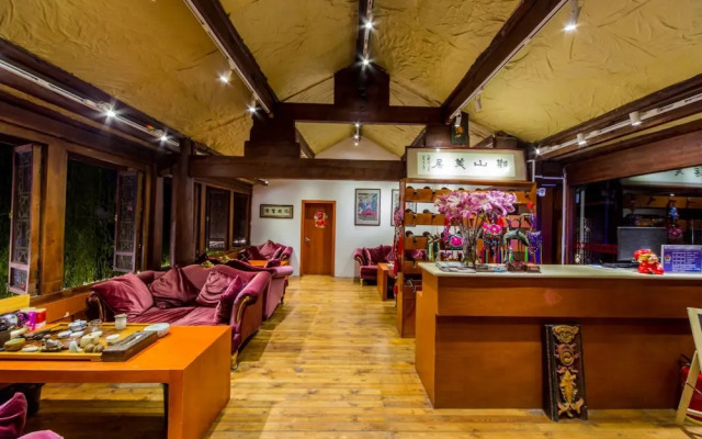 Lijiang Bairui Vacation Hotel