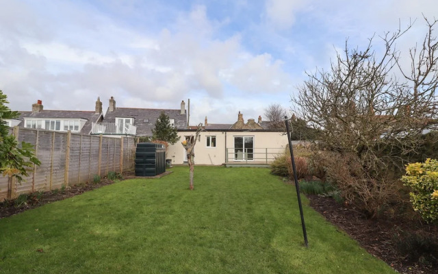 Sunshine Cottage