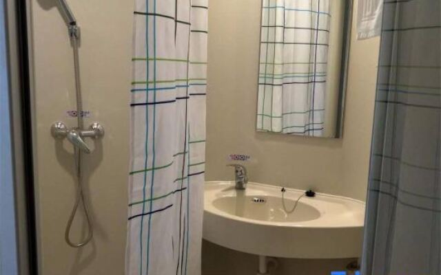 100 Inns & Hotel (Shanghai Fengjing Old Town)