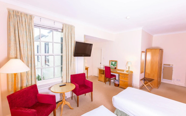 The Green Hotel Golf Resort