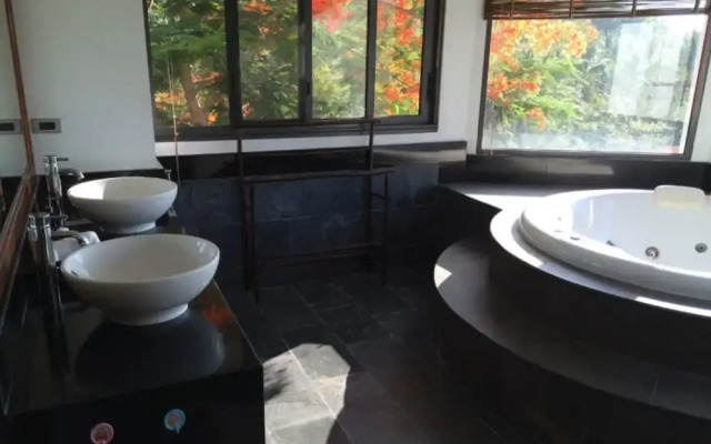 6 Bedroom Waterslide Villa SDV146-By Samui Dream Villas